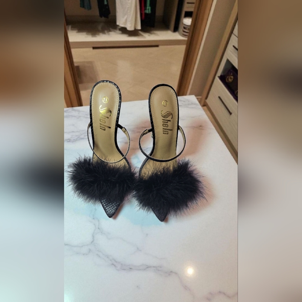 Sheln Black Fluffy Heels